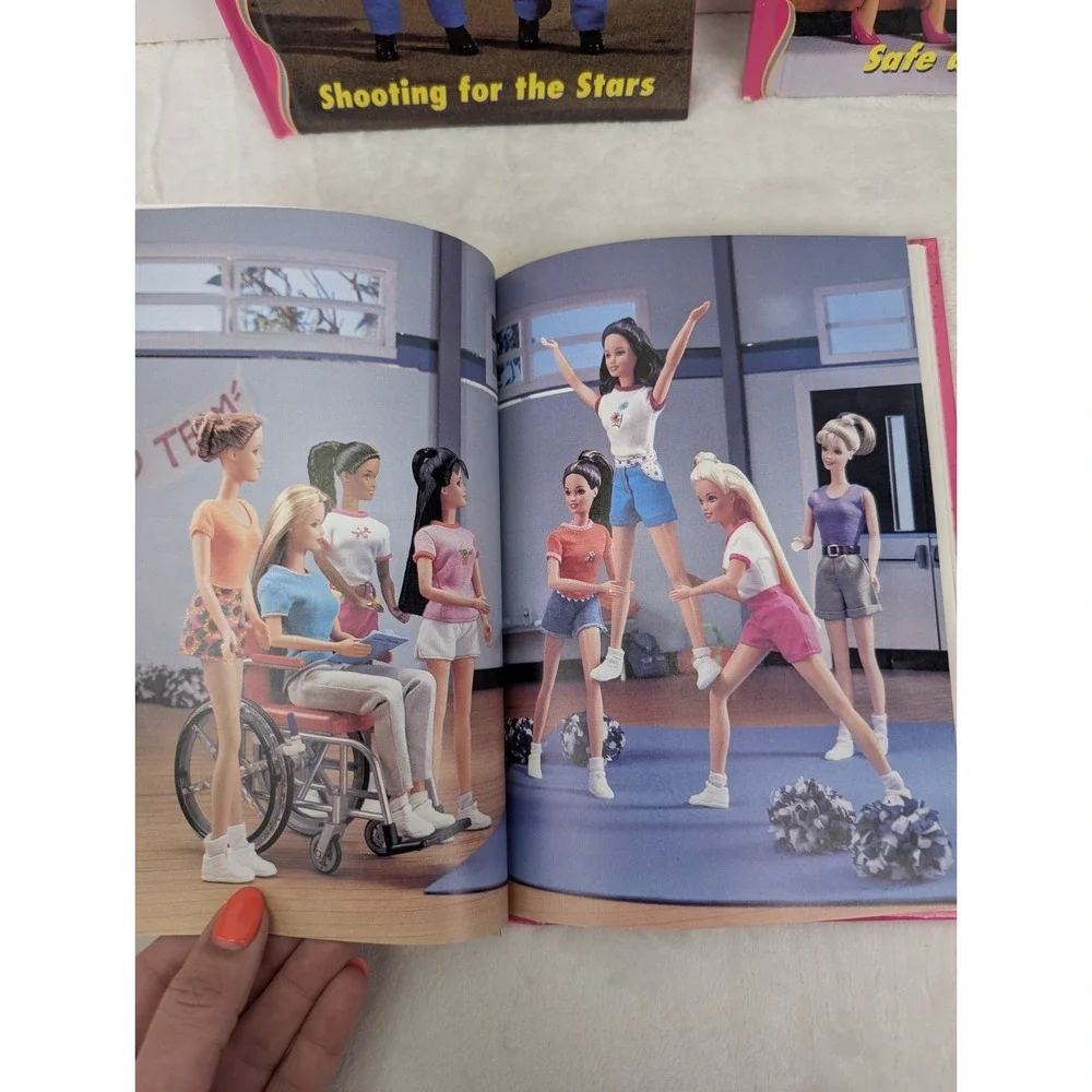 Barbie & Friends Book Lot Of 3 Hardcover‎ 1998 Mattel Book Club Astronaut Doctor